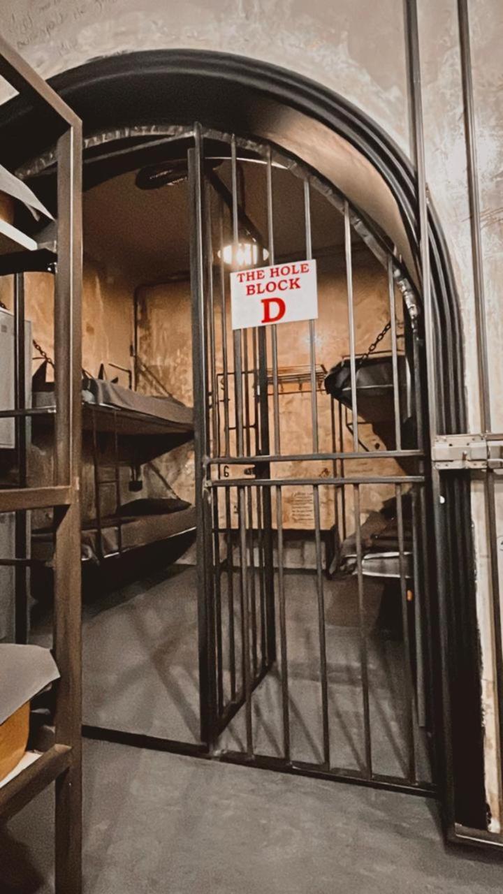Alcatraz Jail-Hostel Tbilisi Eksteriør billede